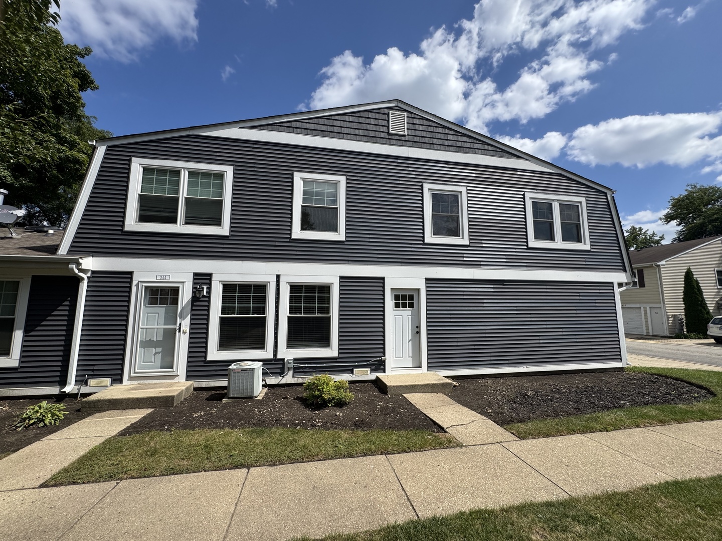 344 Mallard Court, Vernon Hills, IL 60061