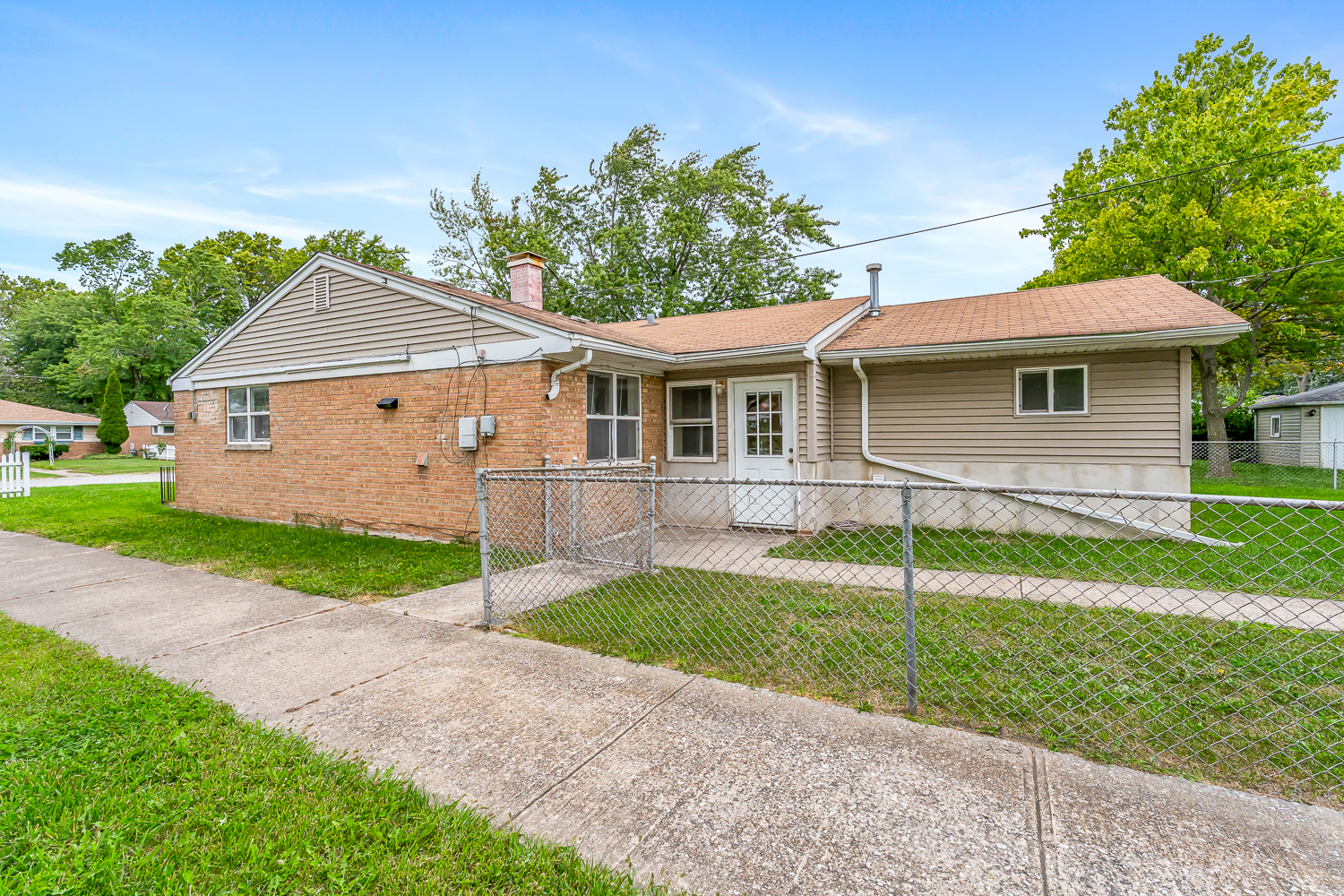 17257 PARK Avenue, Lansing, IL 60438