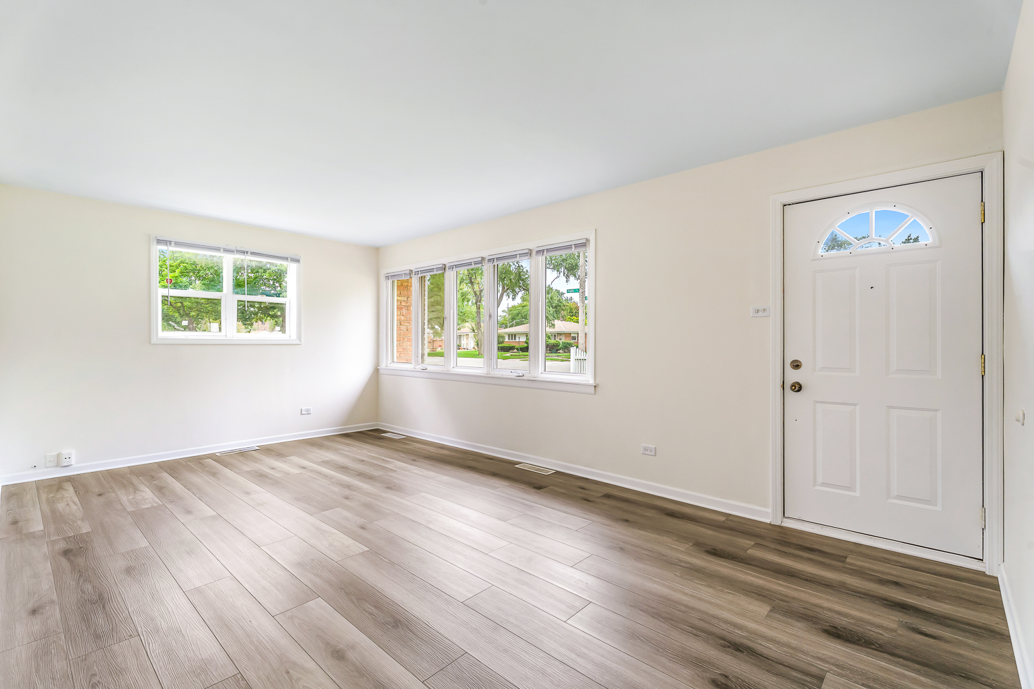 17257 PARK Avenue, Lansing, IL 60438