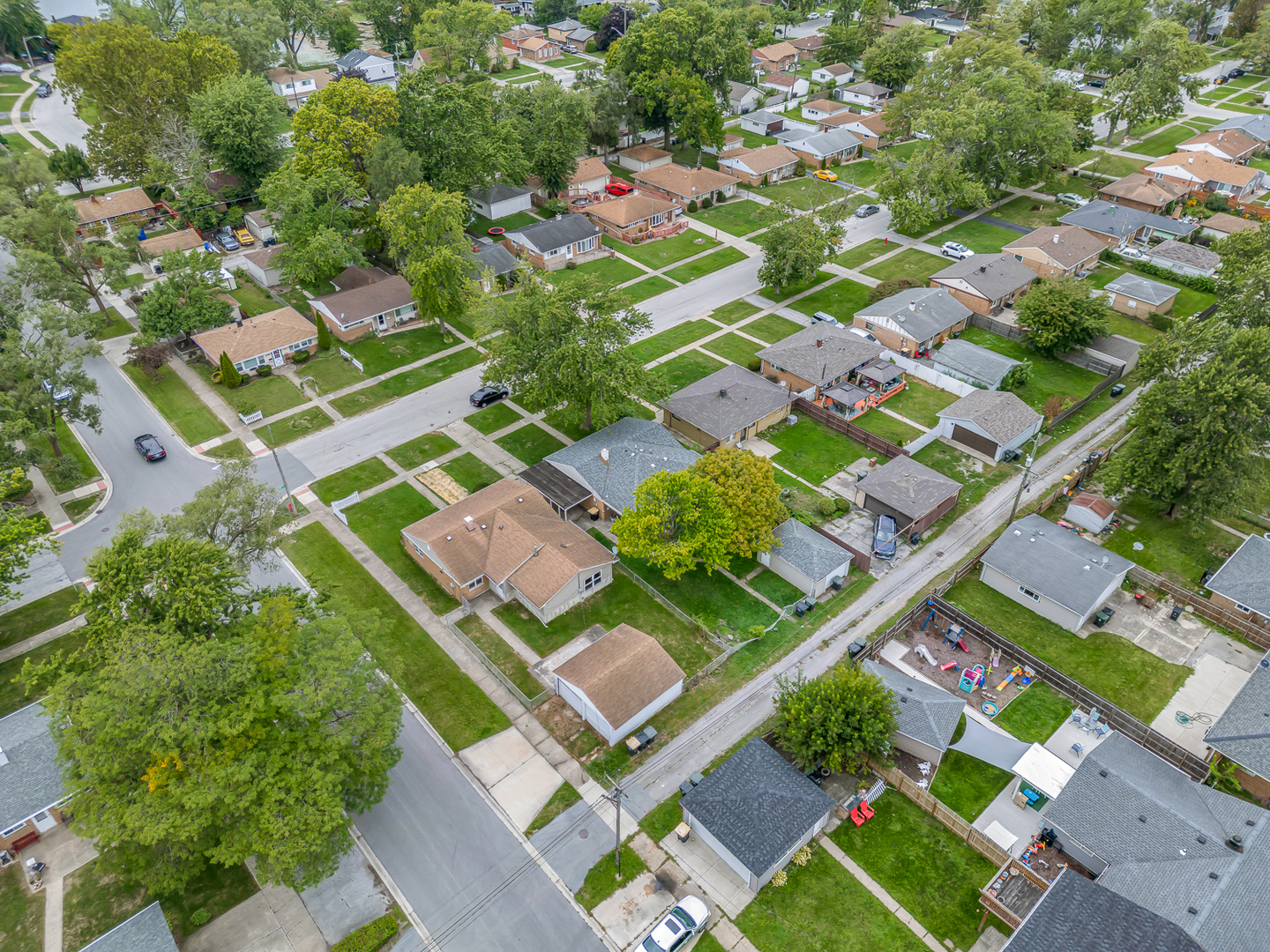 17257 PARK Avenue, Lansing, IL 60438
