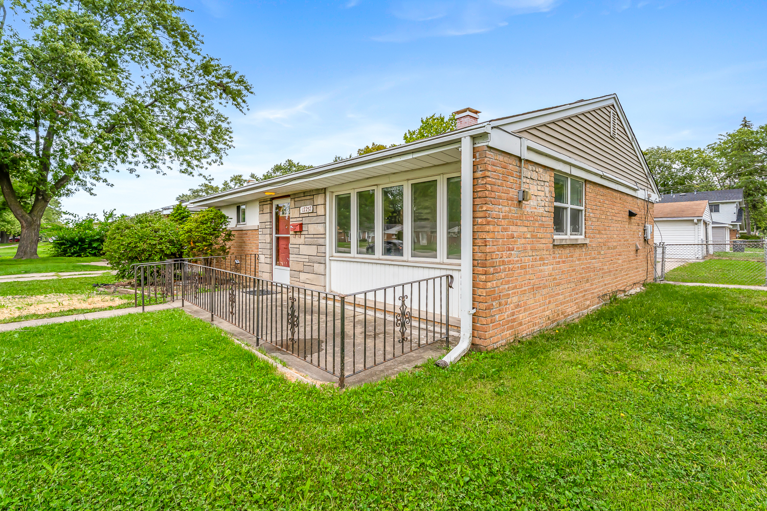 17257 PARK Avenue, Lansing, IL 60438