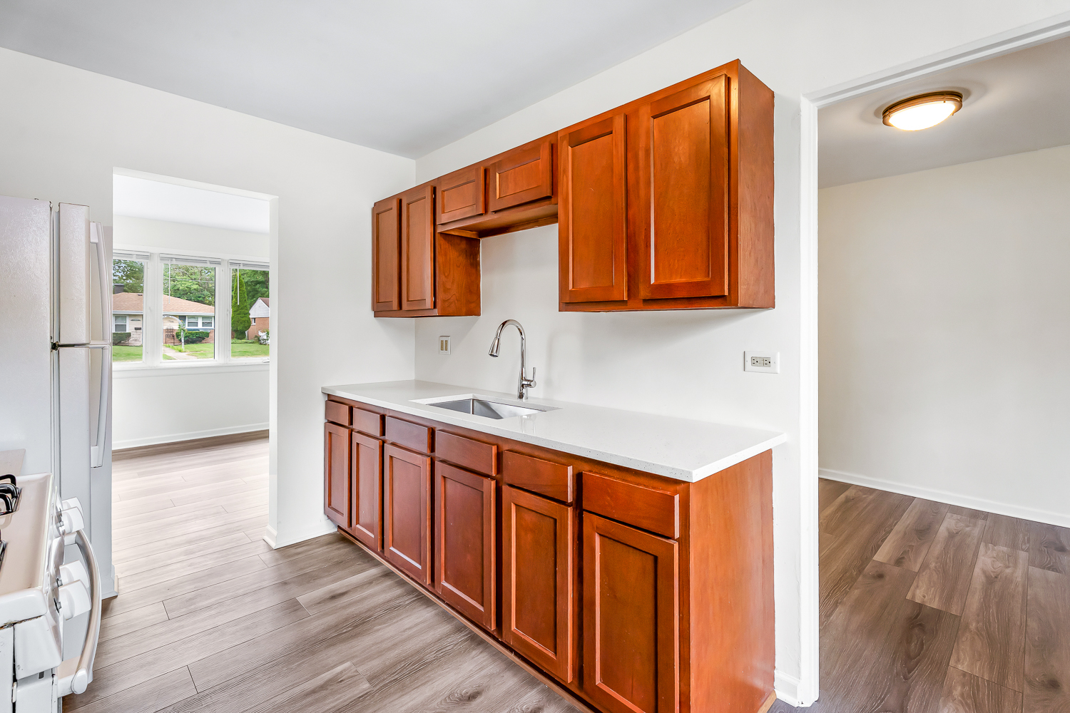17257 PARK Avenue, Lansing, IL 60438