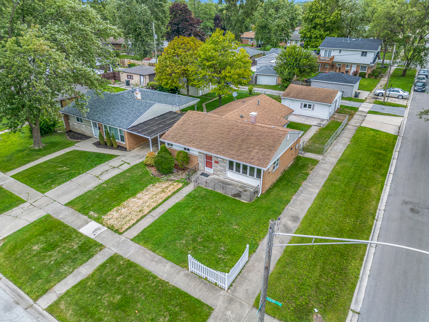 17257 PARK Avenue, Lansing, IL 60438