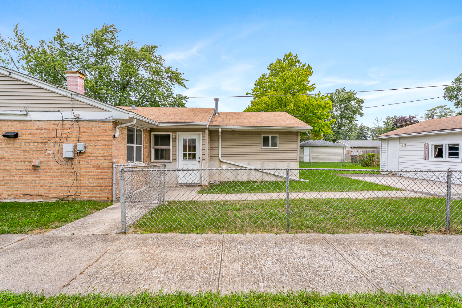 17257 PARK Avenue, Lansing, IL 60438