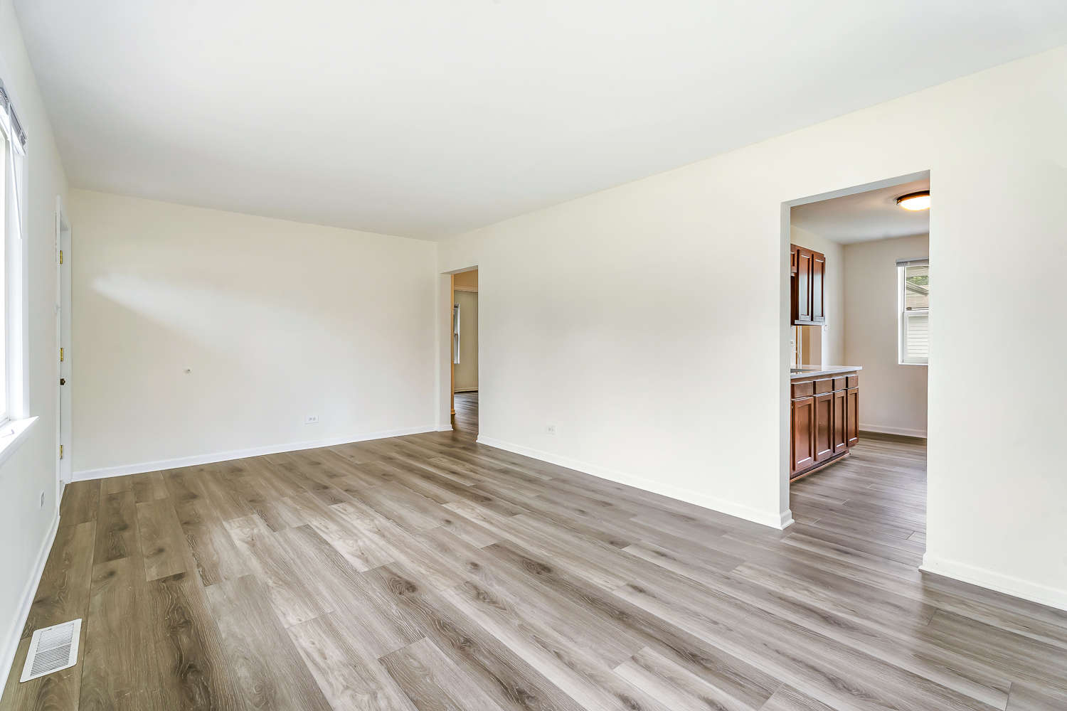 17257 PARK Avenue, Lansing, IL 60438
