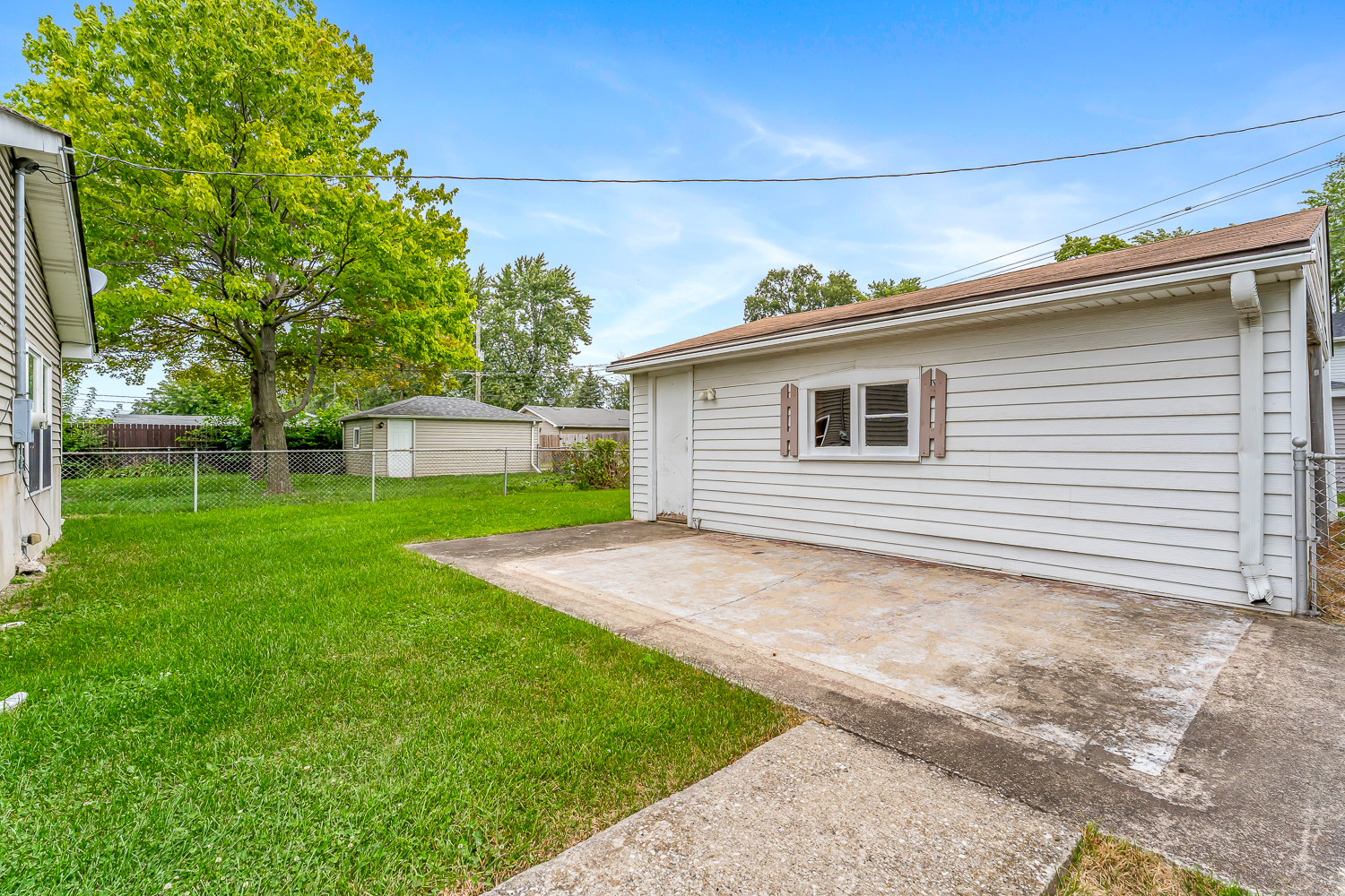 17257 PARK Avenue, Lansing, IL 60438