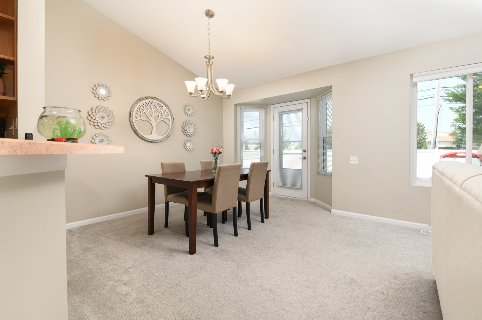 2366 Nantucket Lane, Elgin, IL 60123