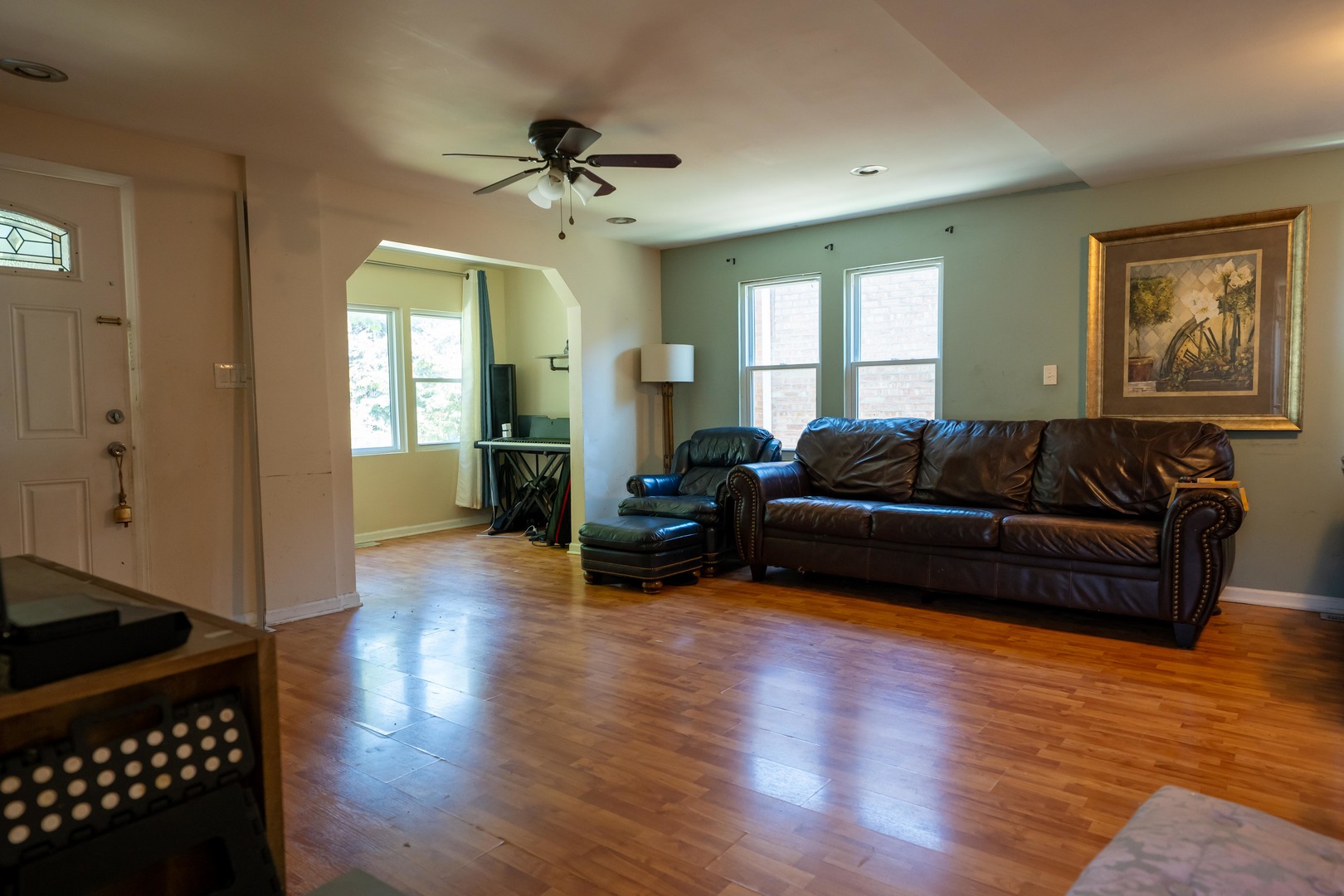 2711 W 98TH Place, Evergreen Park, IL 60805