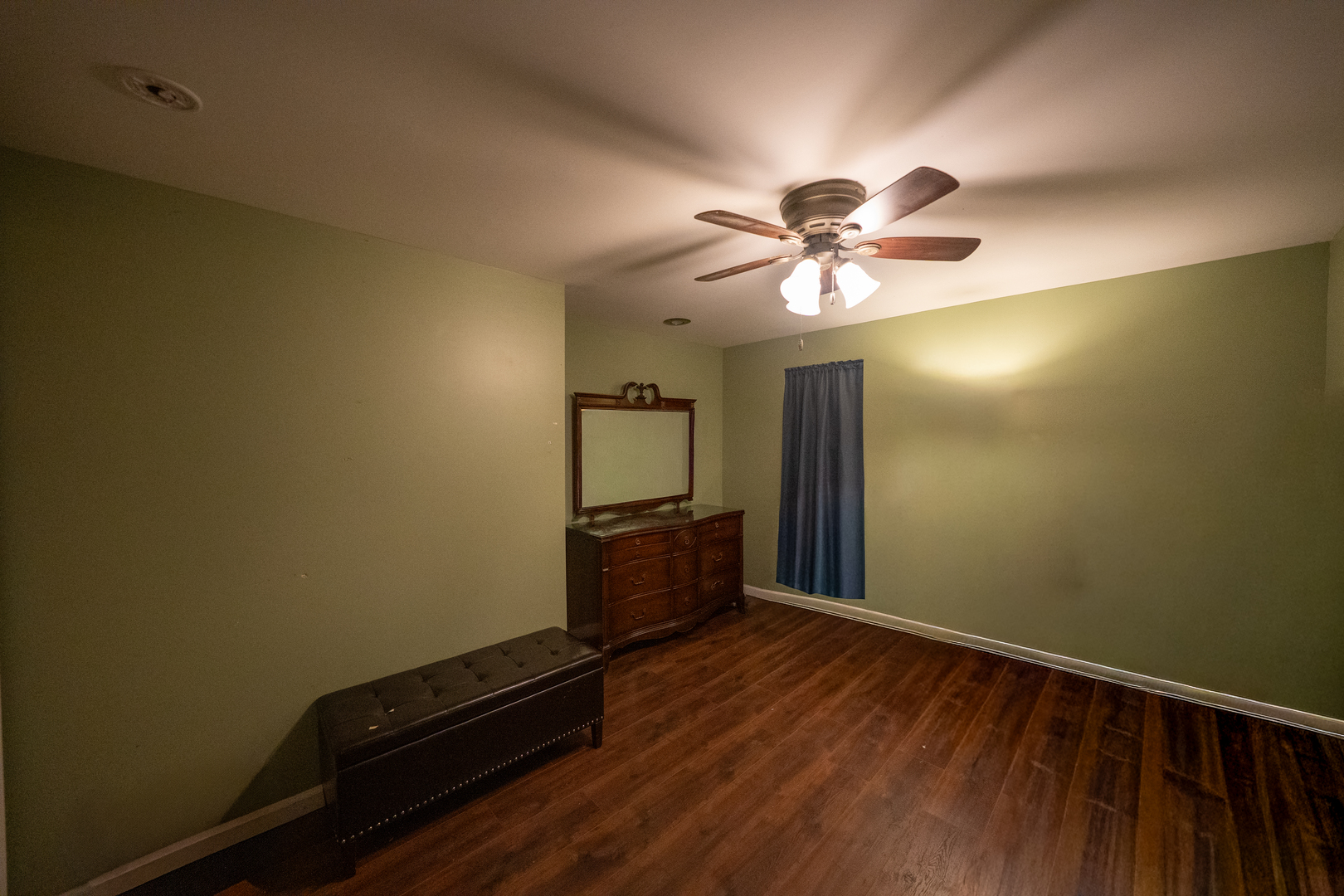 2711 W 98TH Place, Evergreen Park, IL 60805