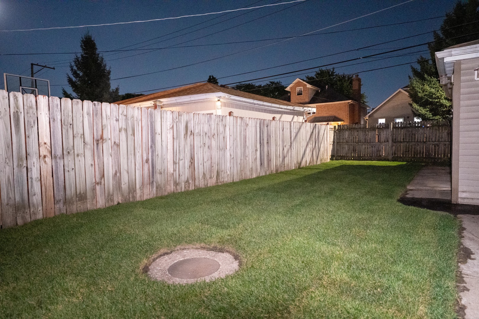 2711 W 98TH Place, Evergreen Park, IL 60805