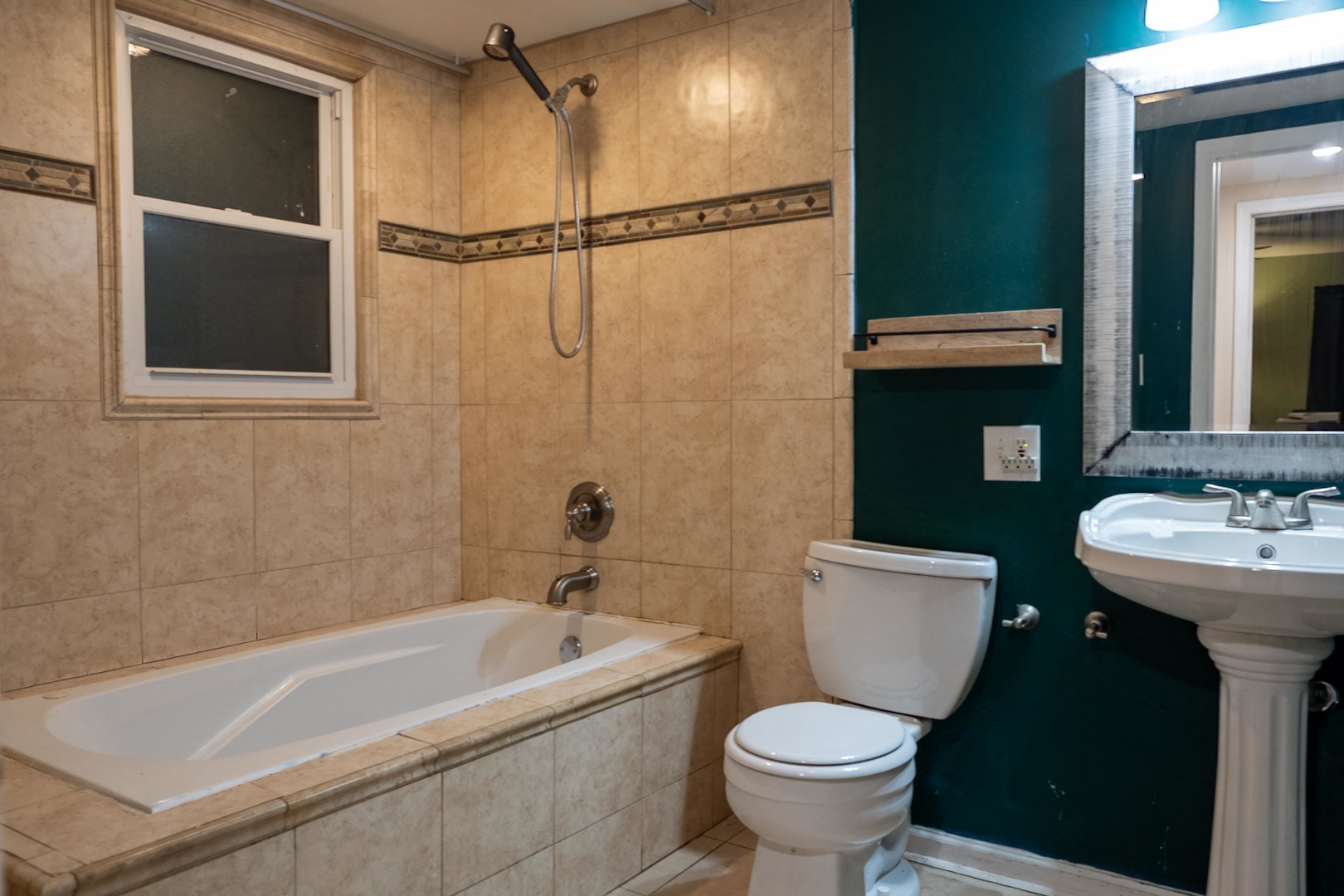 2711 W 98TH Place, Evergreen Park, IL 60805