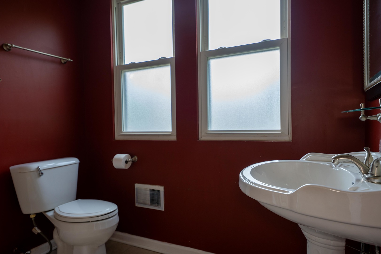 2711 W 98TH Place, Evergreen Park, IL 60805