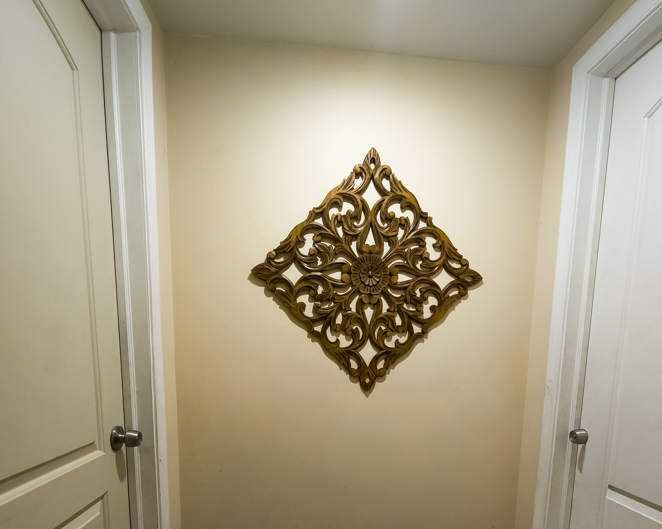 2711 W 98TH Place, Evergreen Park, IL 60805