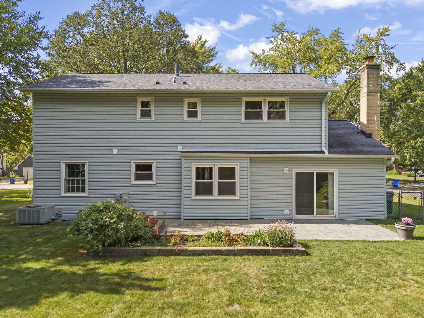 4525 Waubansie Lane, Lisle, IL 60532