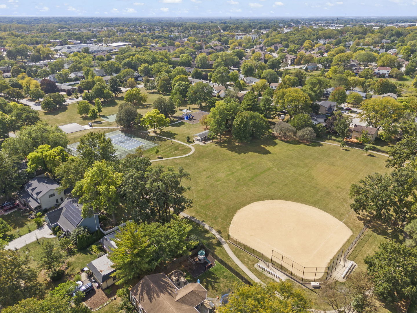 4525 Waubansie Lane, Lisle, IL 60532