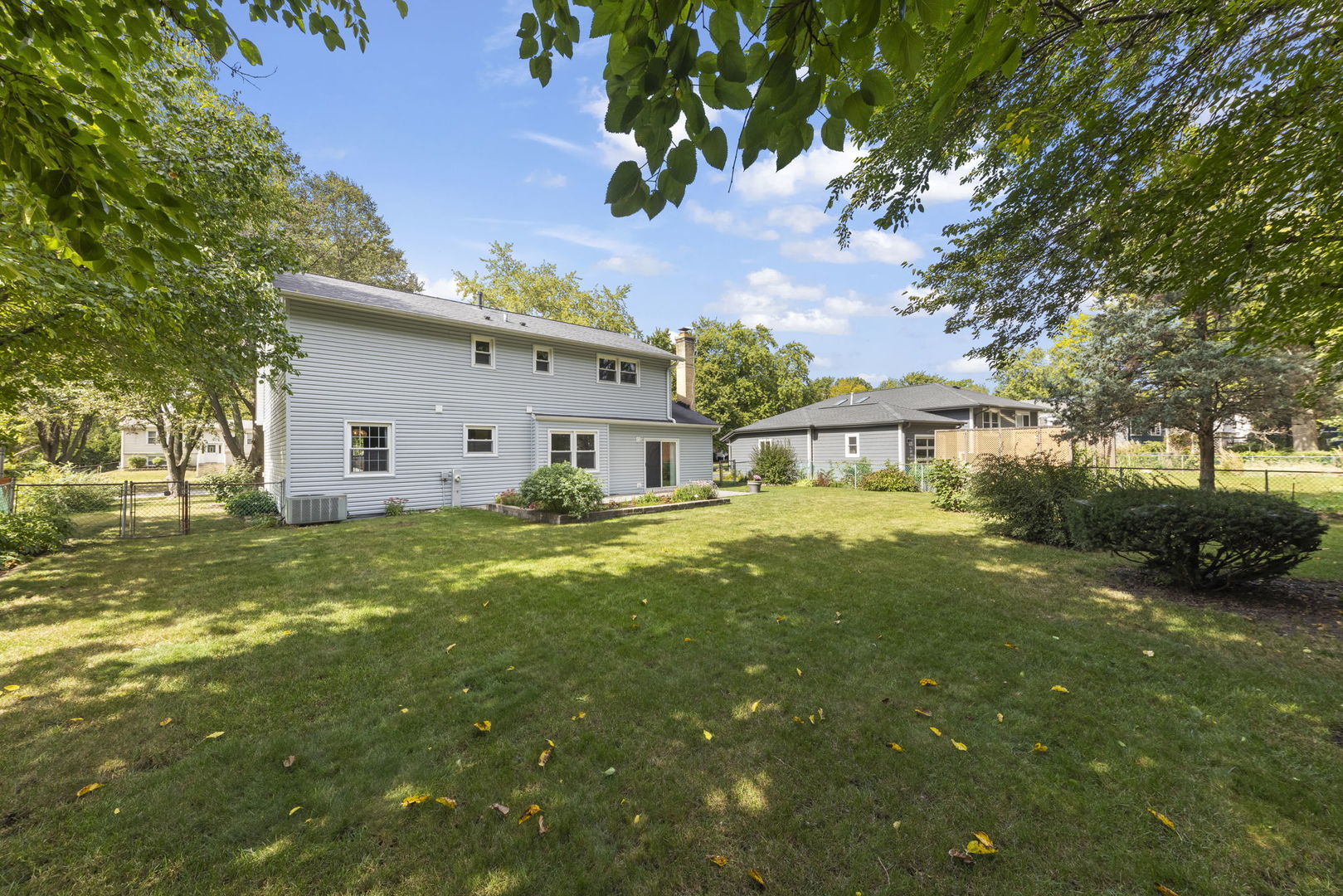 4525 Waubansie Lane, Lisle, IL 60532