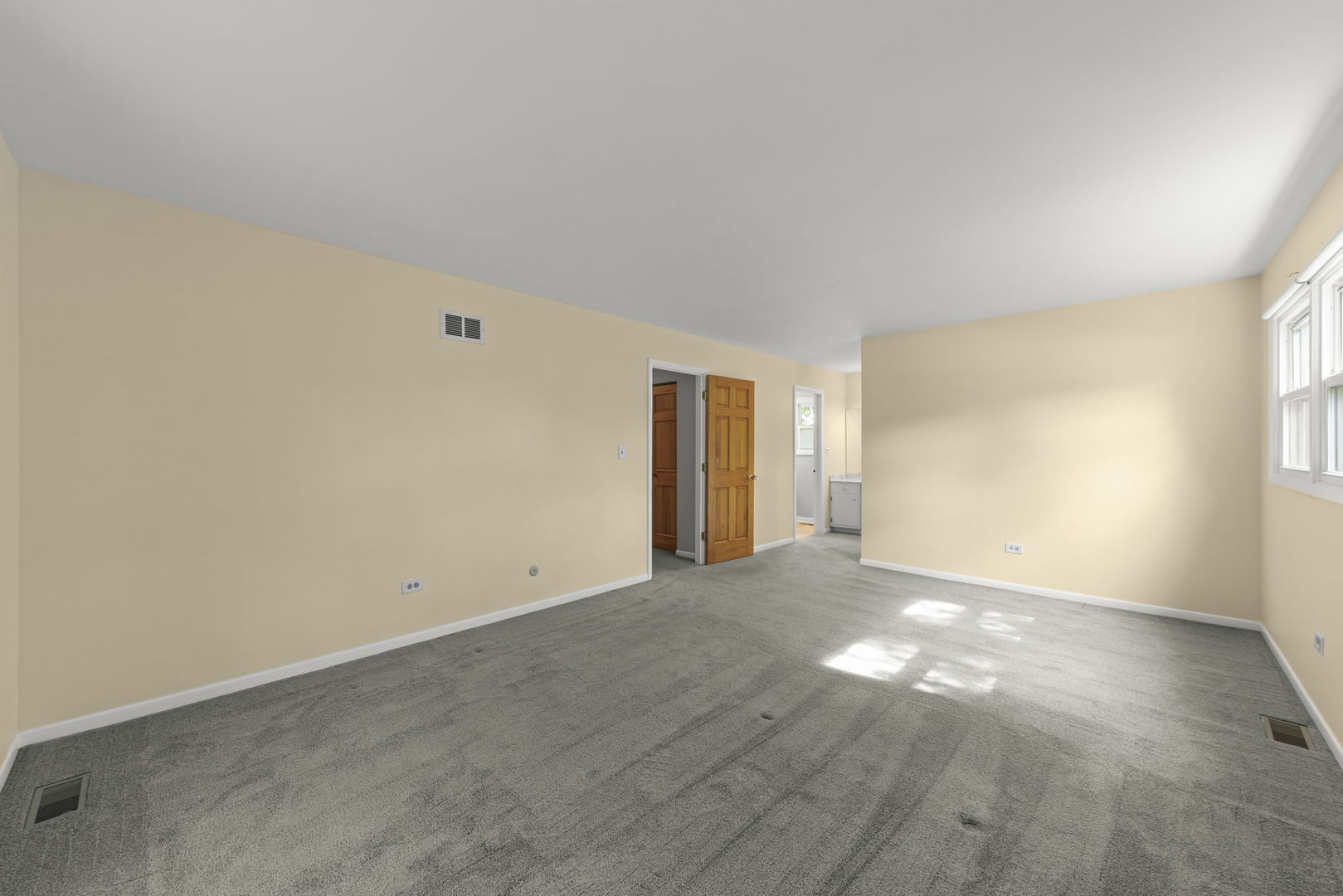 4525 Waubansie Lane, Lisle, IL 60532