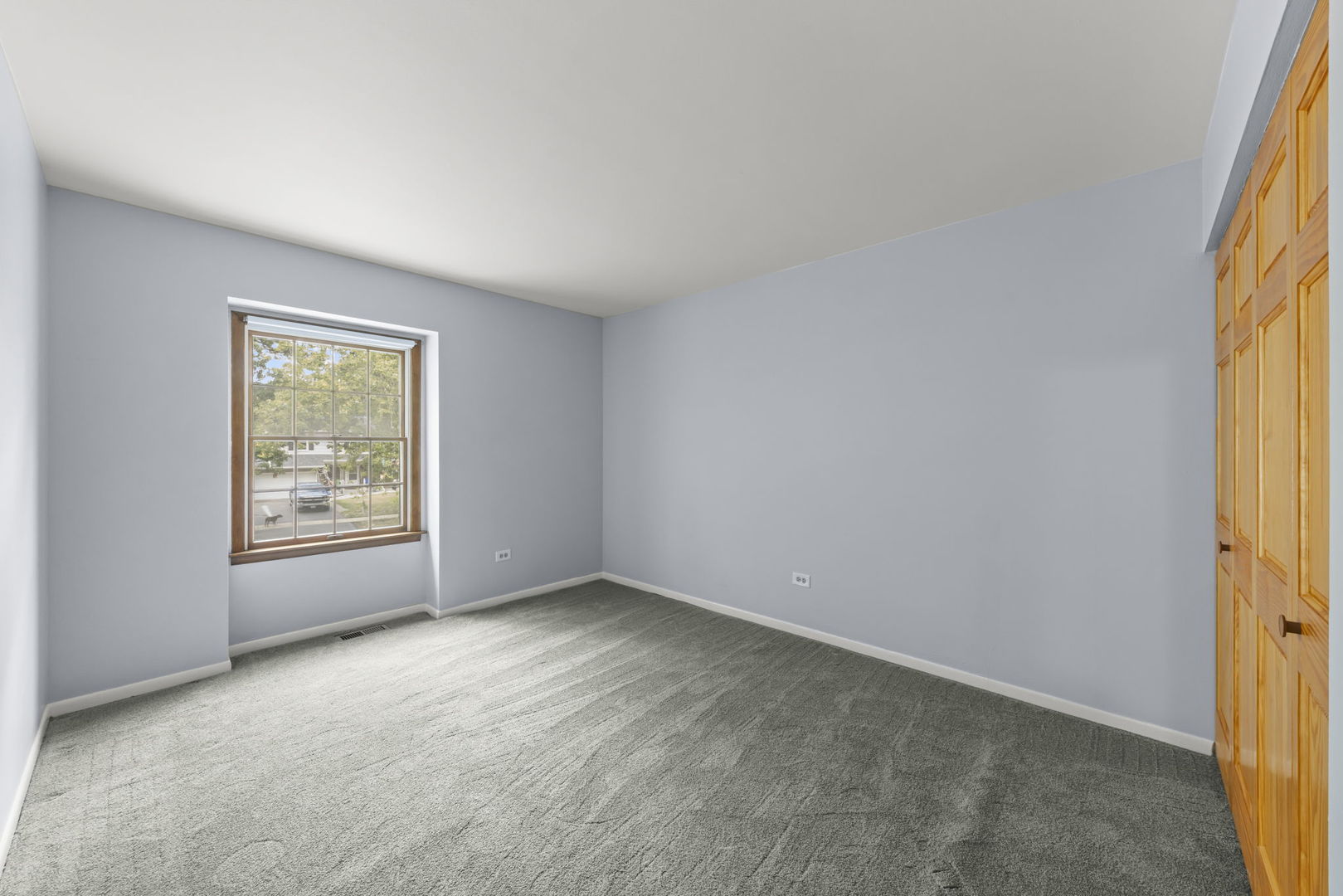 4525 Waubansie Lane, Lisle, IL 60532