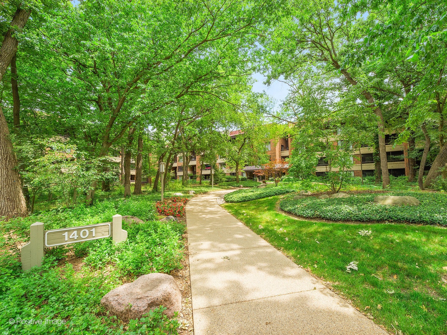 1401 Burr Oak Road #309B, Hinsdale, IL 60521