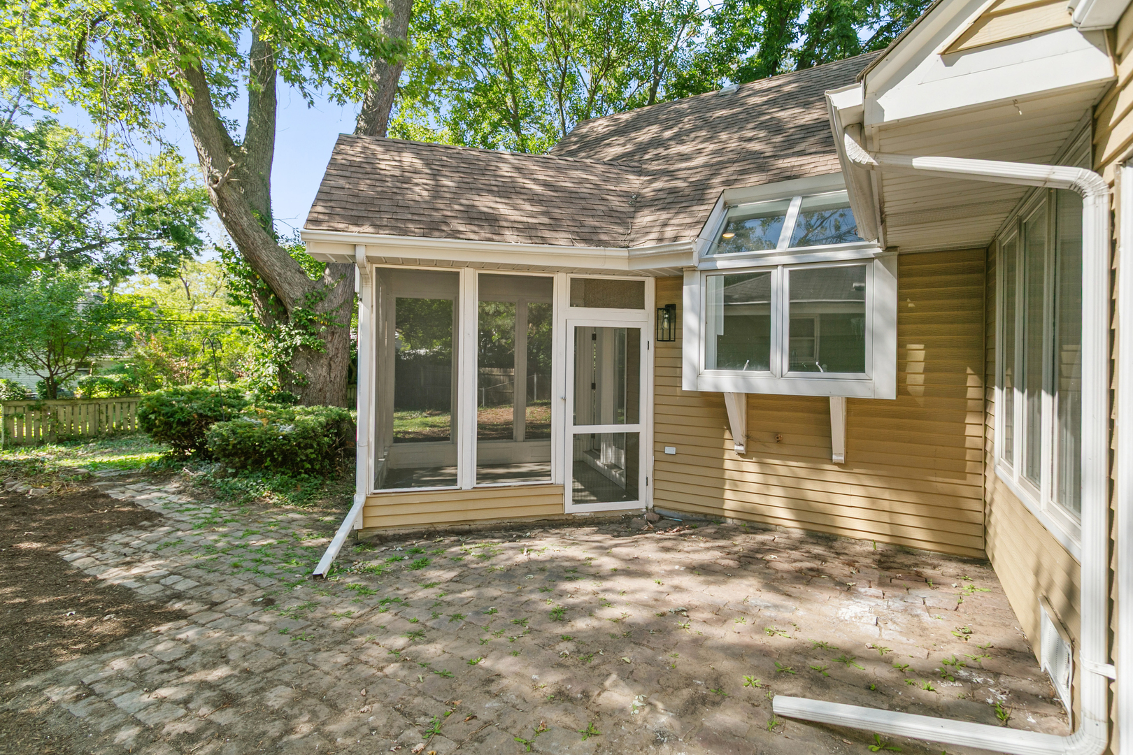 531 W Winchester Road, Chicago Heights, IL 60411