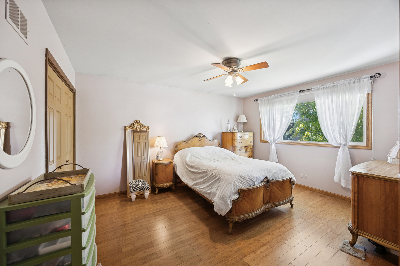 15649 Sierra Drive, Oak Forest, IL 60452