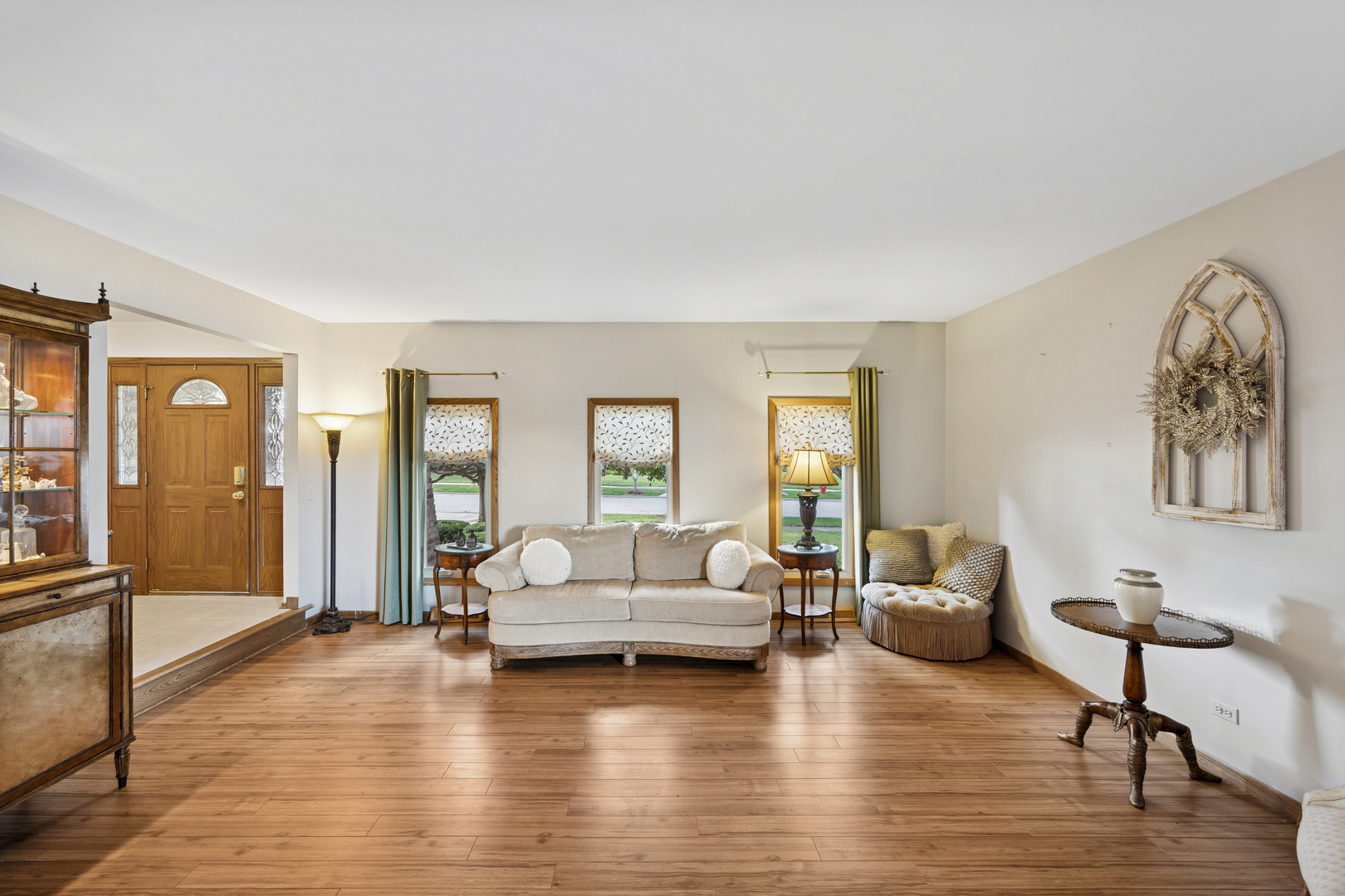 15649 Sierra Drive, Oak Forest, IL 60452