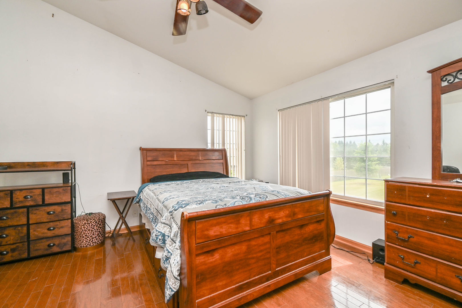 39631 N Warren Lane, Beach Park, IL 60083