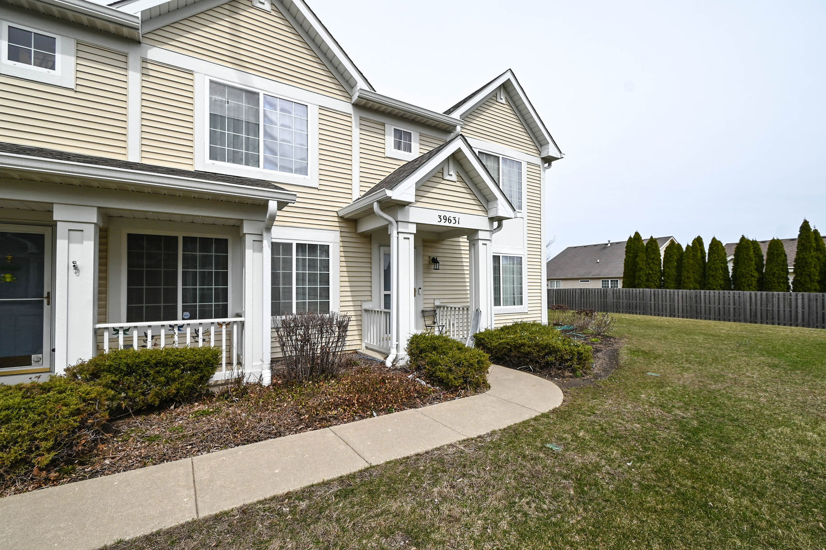 39631 N Warren Lane, Beach Park, IL 60083