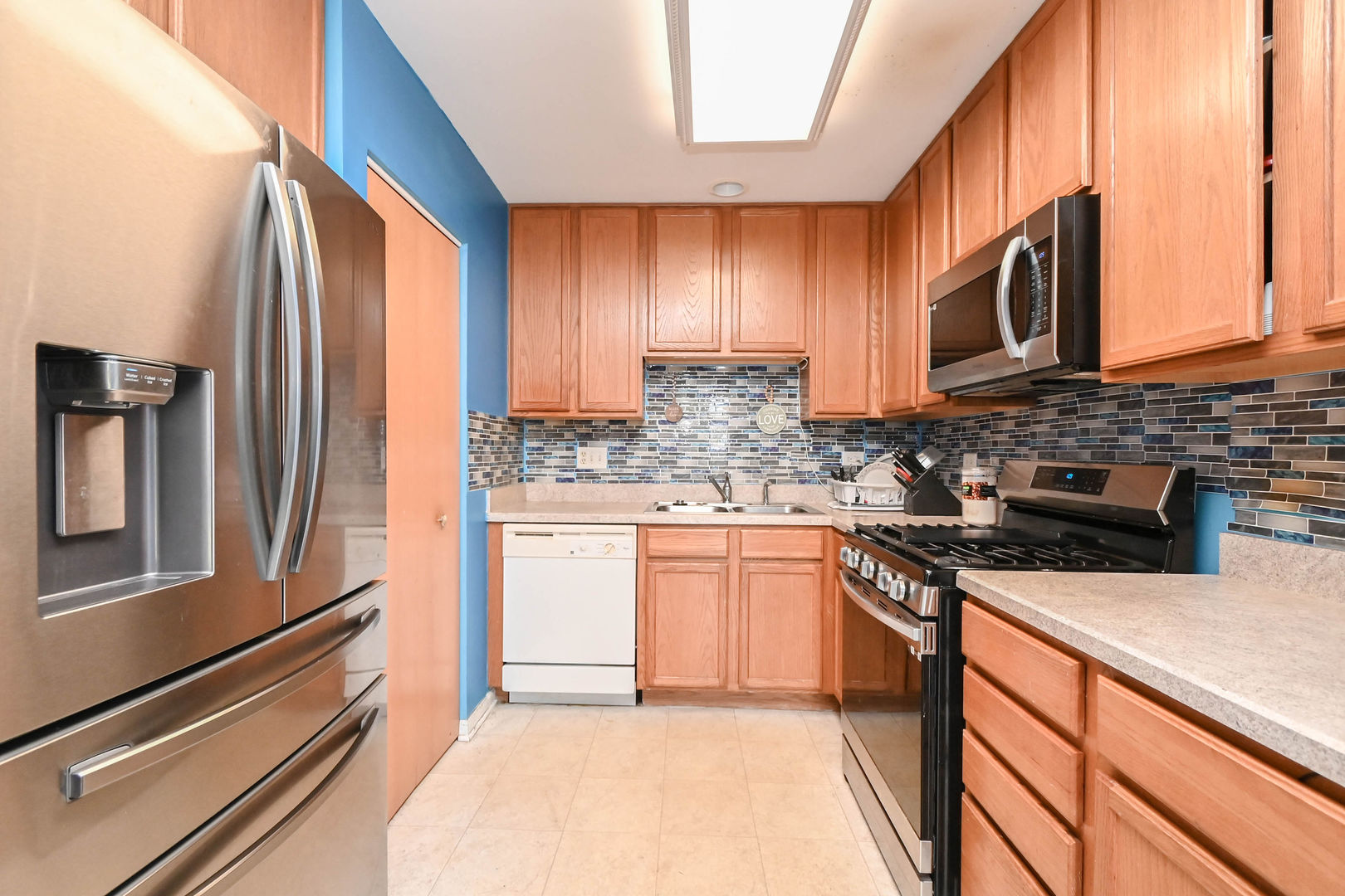 39631 N Warren Lane, Beach Park, IL 60083