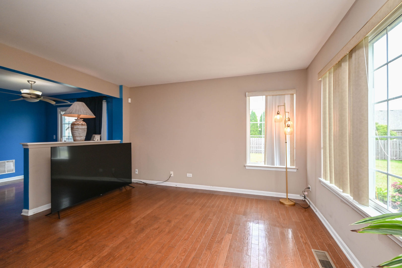 39631 N Warren Lane, Beach Park, IL 60083