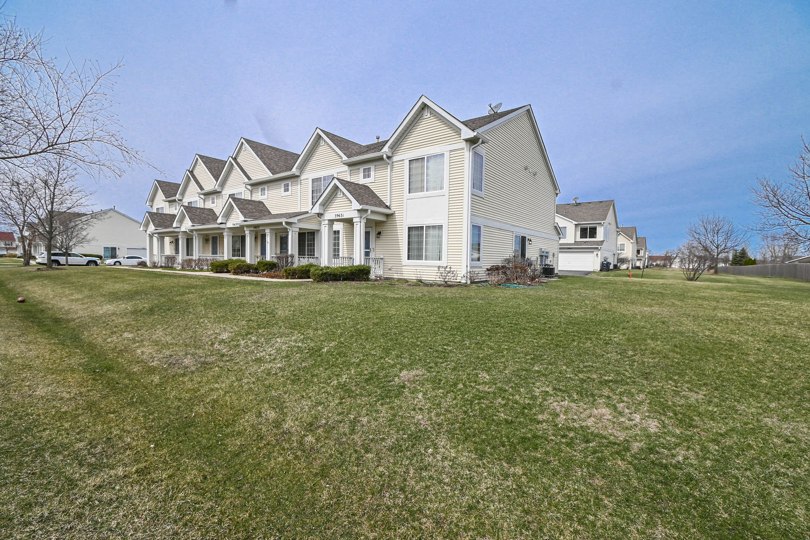 39631 N Warren Lane, Beach Park, IL 60083