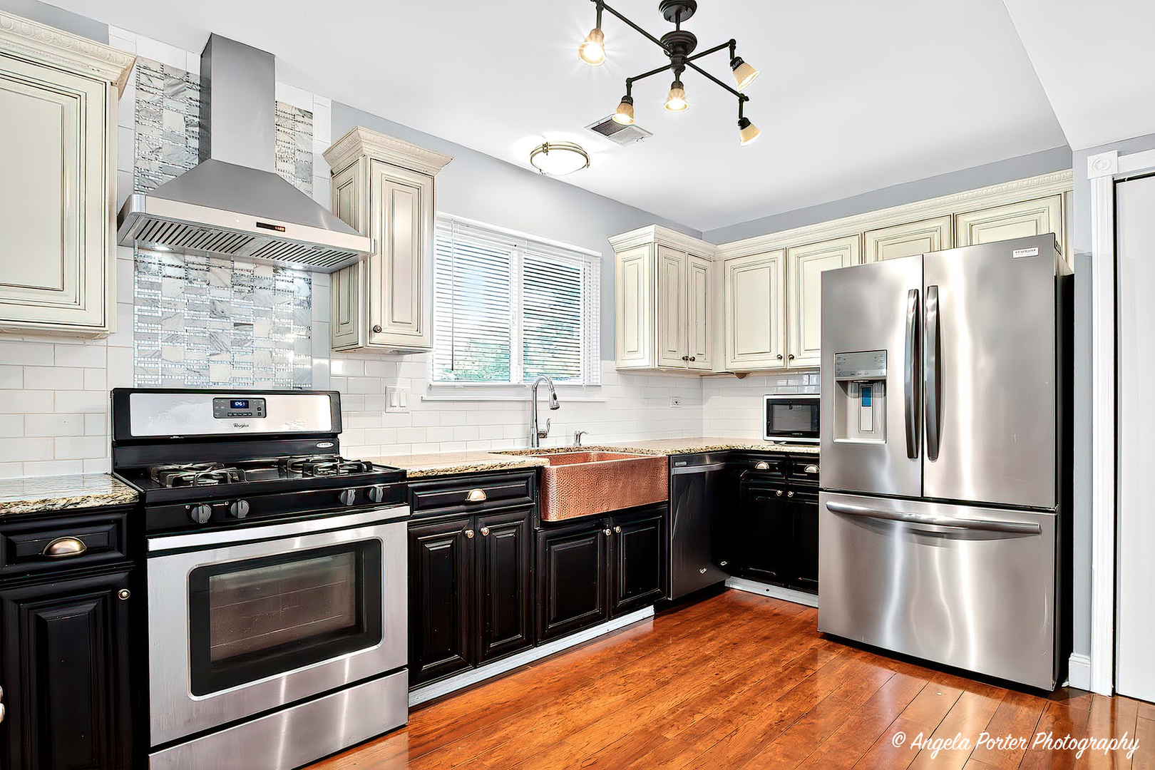 1161 Hampton Lane, Mundelein, IL 60060