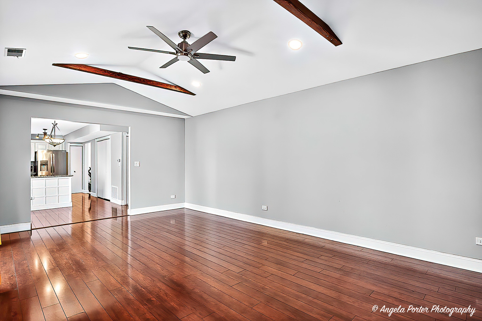 1161 Hampton Lane, Mundelein, IL 60060