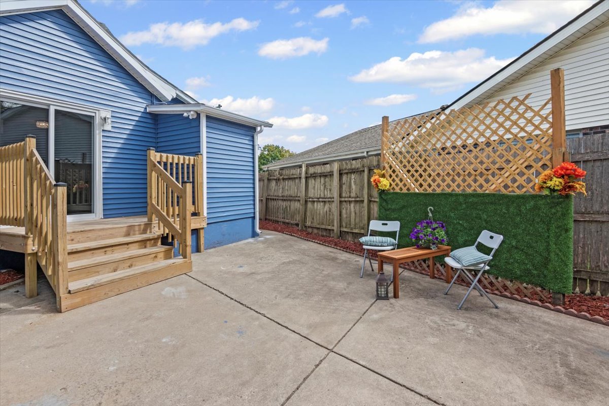214 S Prospect Street, Marengo, IL 60152