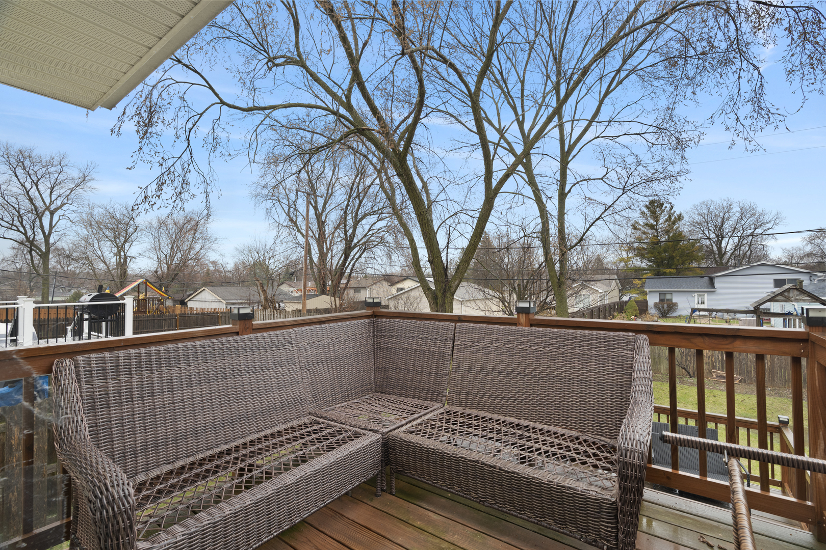3411 N Lewis Avenue, Waukegan, IL 60087
