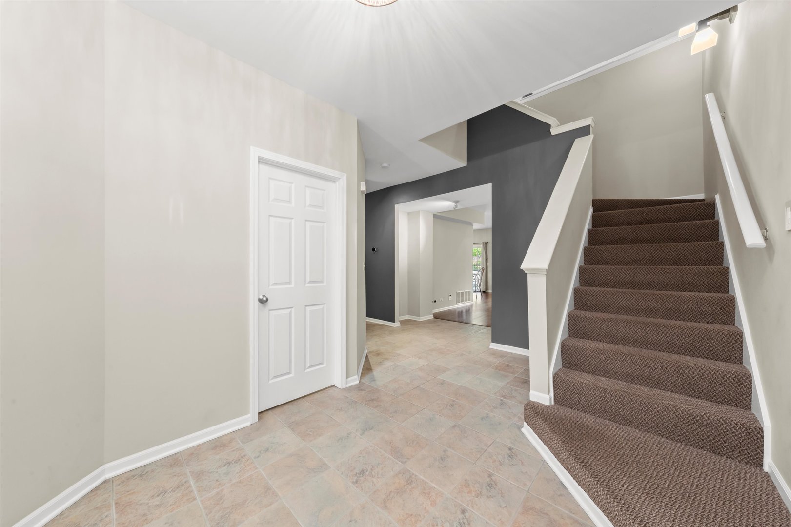 145 Willow Creek Lane, Willow Springs, IL 60480
