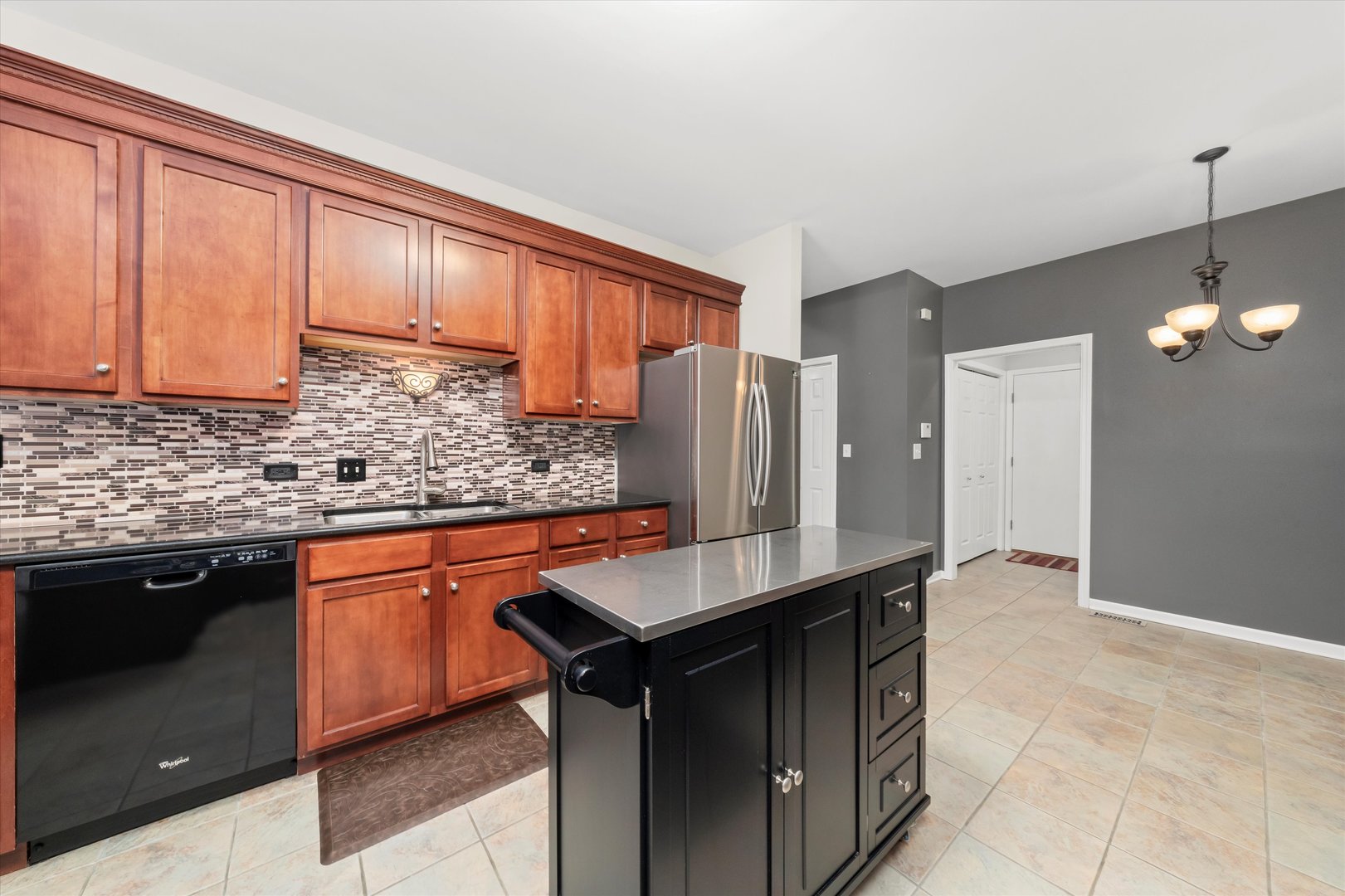 145 Willow Creek Lane, Willow Springs, IL 60480