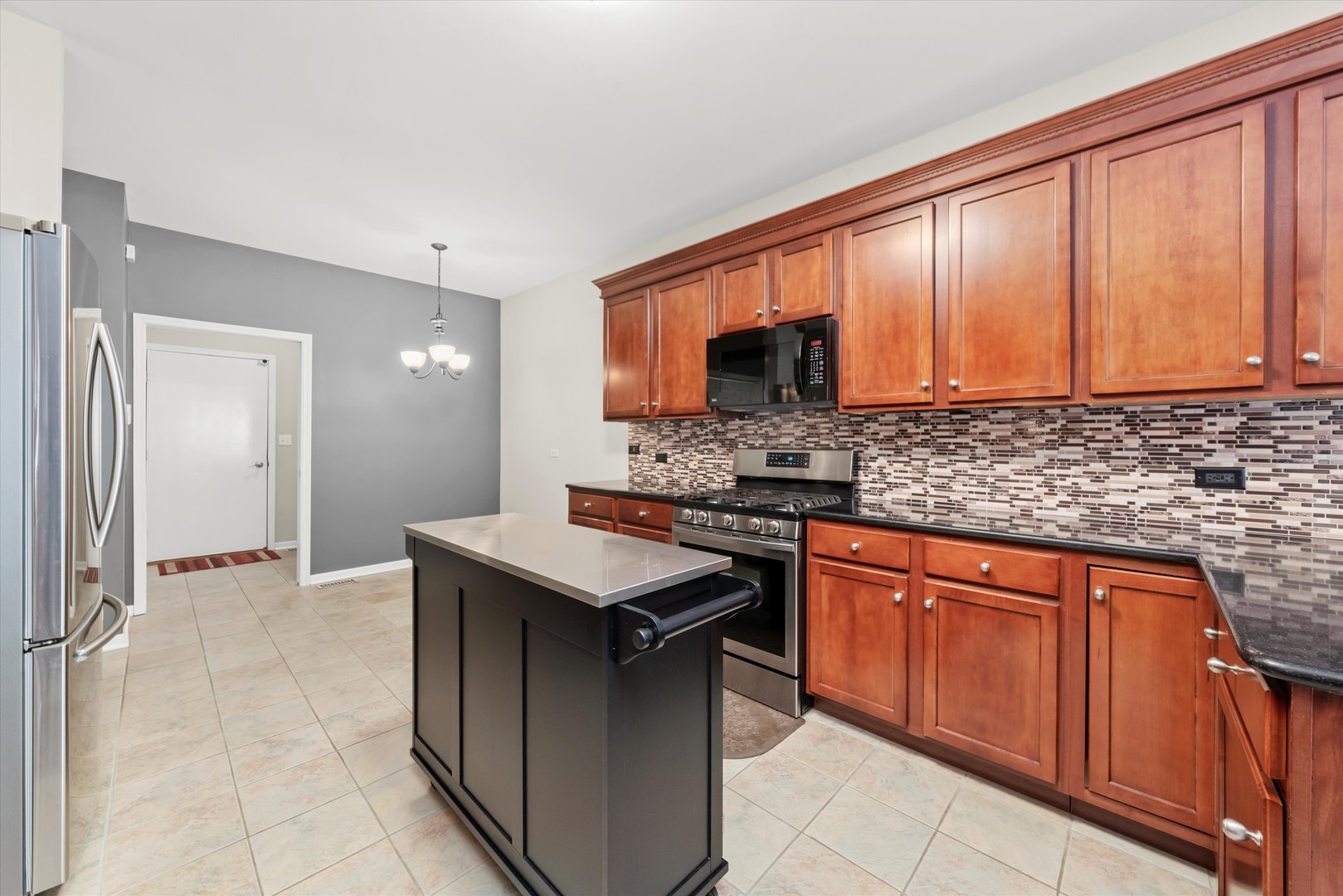 145 Willow Creek Lane, Willow Springs, IL 60480