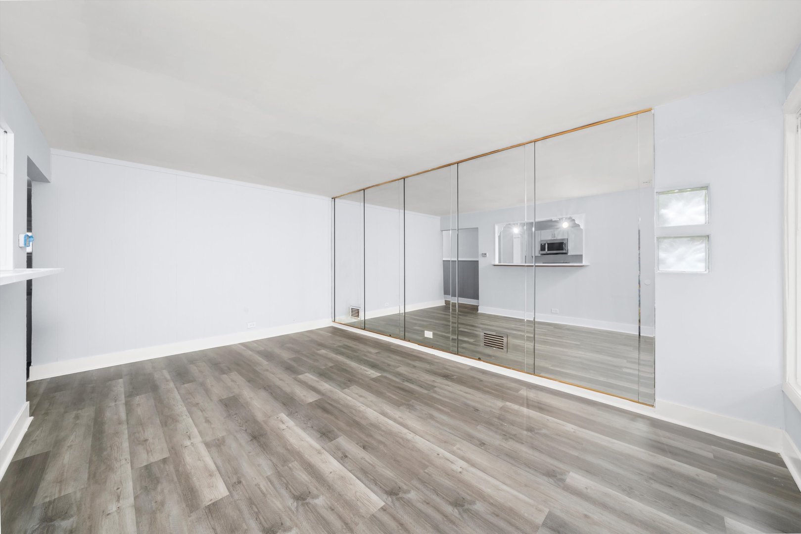 454 W 126th Street, Chicago, IL 60628
