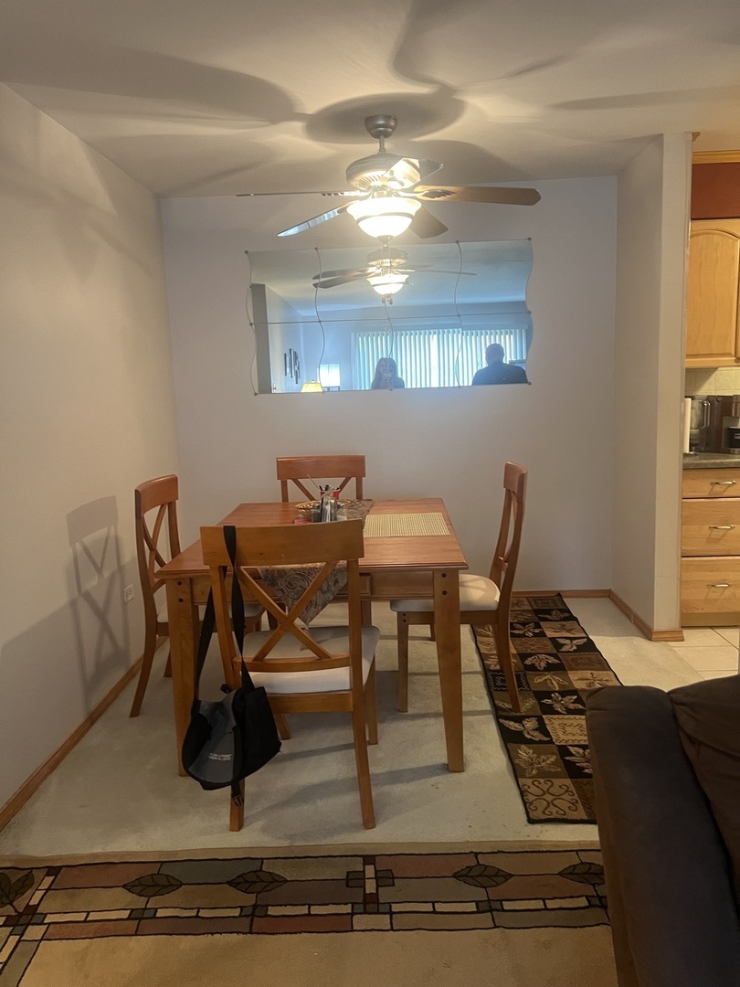 6139 KNOLL WOOD Road #103, Willowbrook, IL 60527