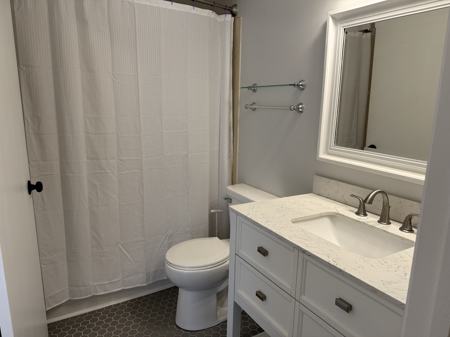 5513 Barclay Court, Clarendon Hills, IL 60514