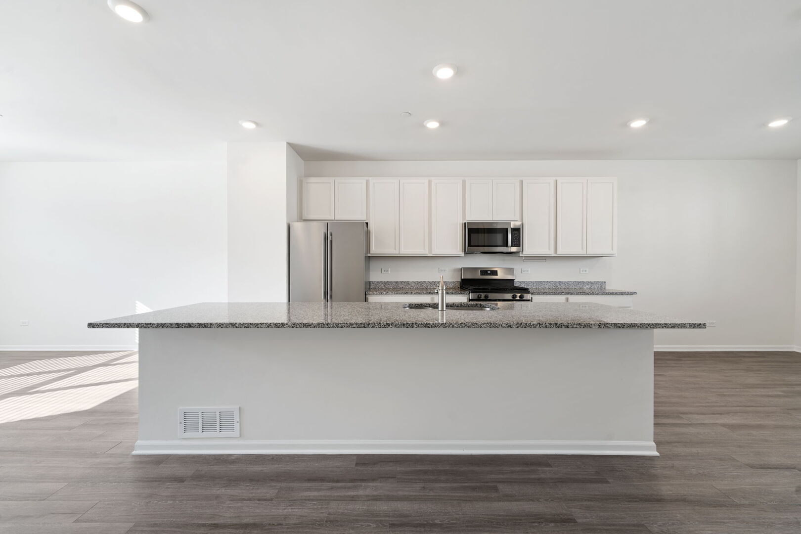 3302 Trillium Circle, Rolling Meadows, IL 60008