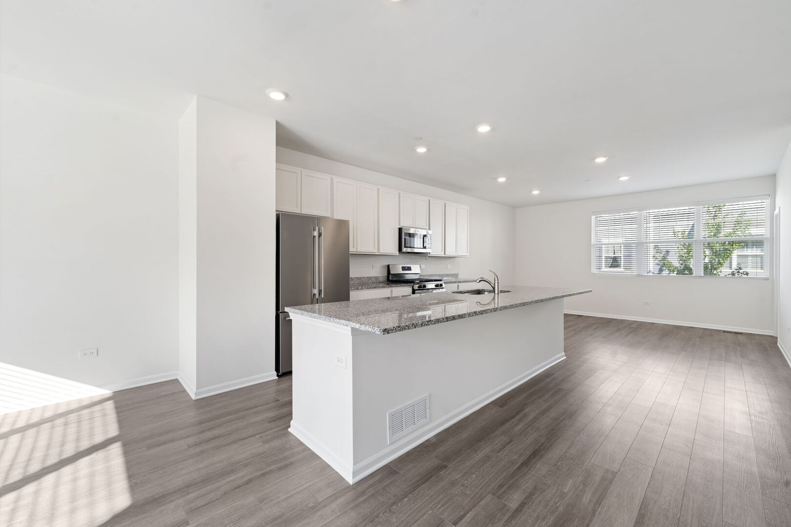 3302 Trillium Circle, Rolling Meadows, IL 60008