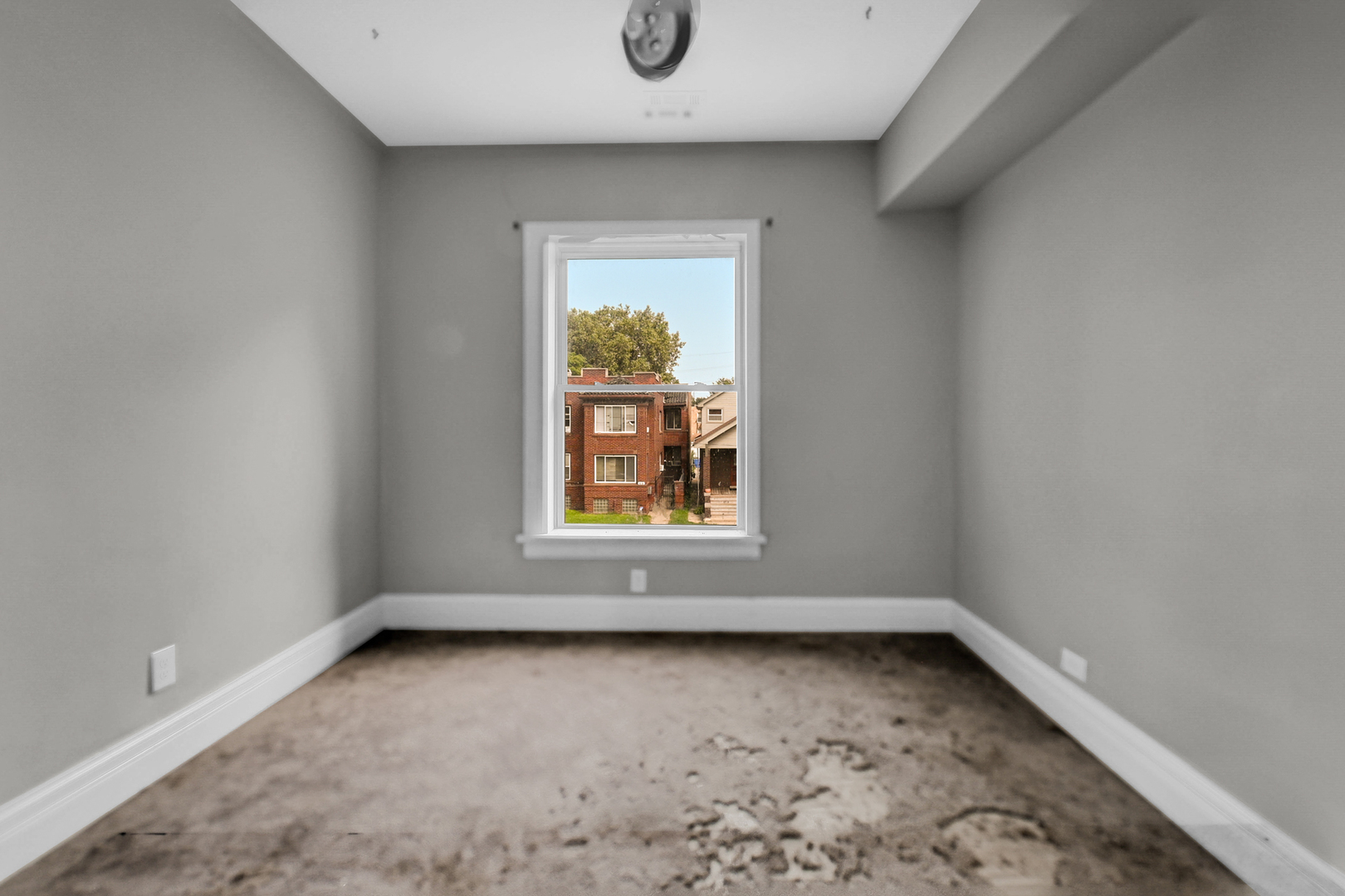 6716 S Indiana Avenue, Chicago, IL 60637