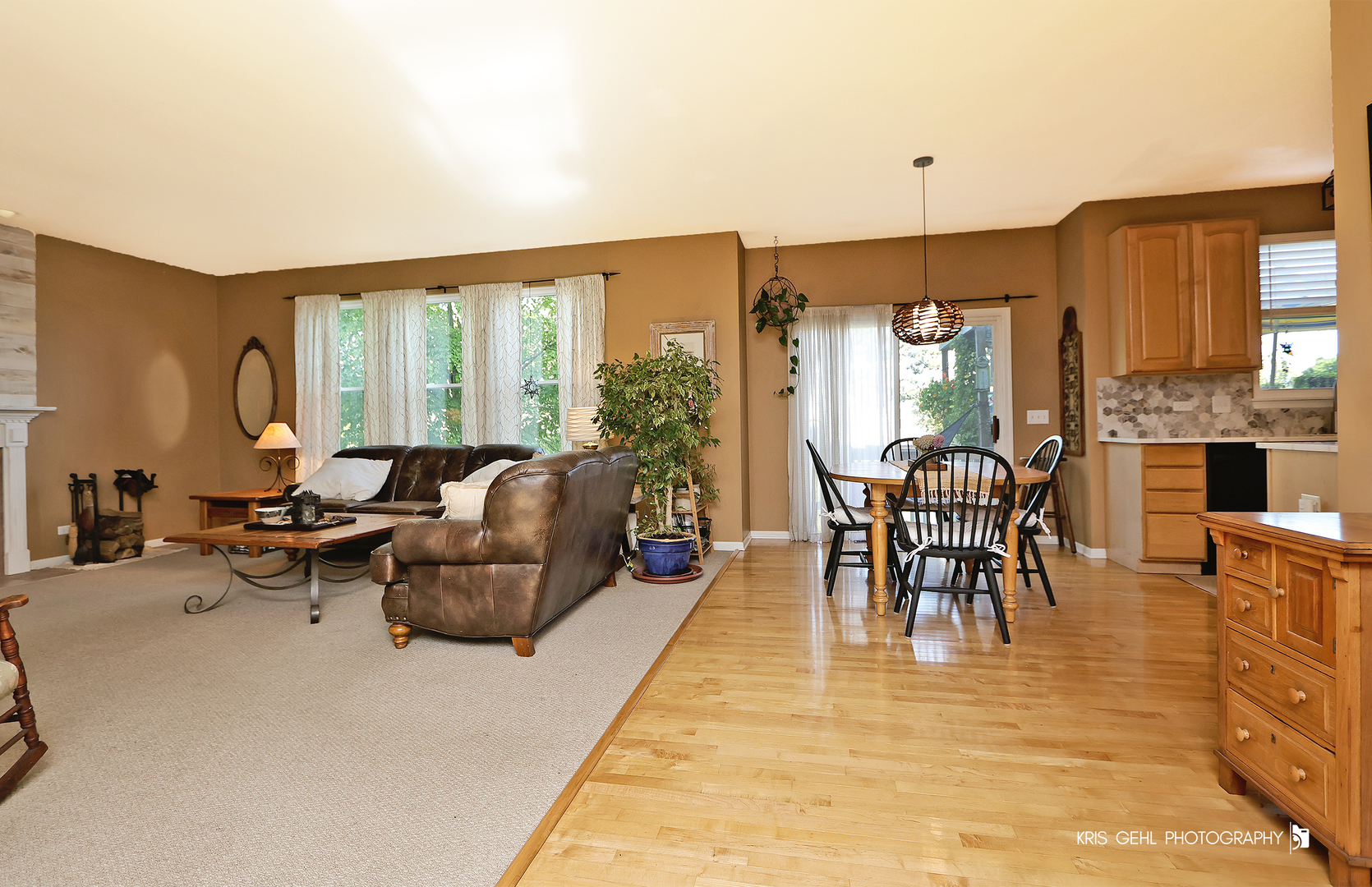 2726 Providence Lane, Lindenhurst, IL 60046