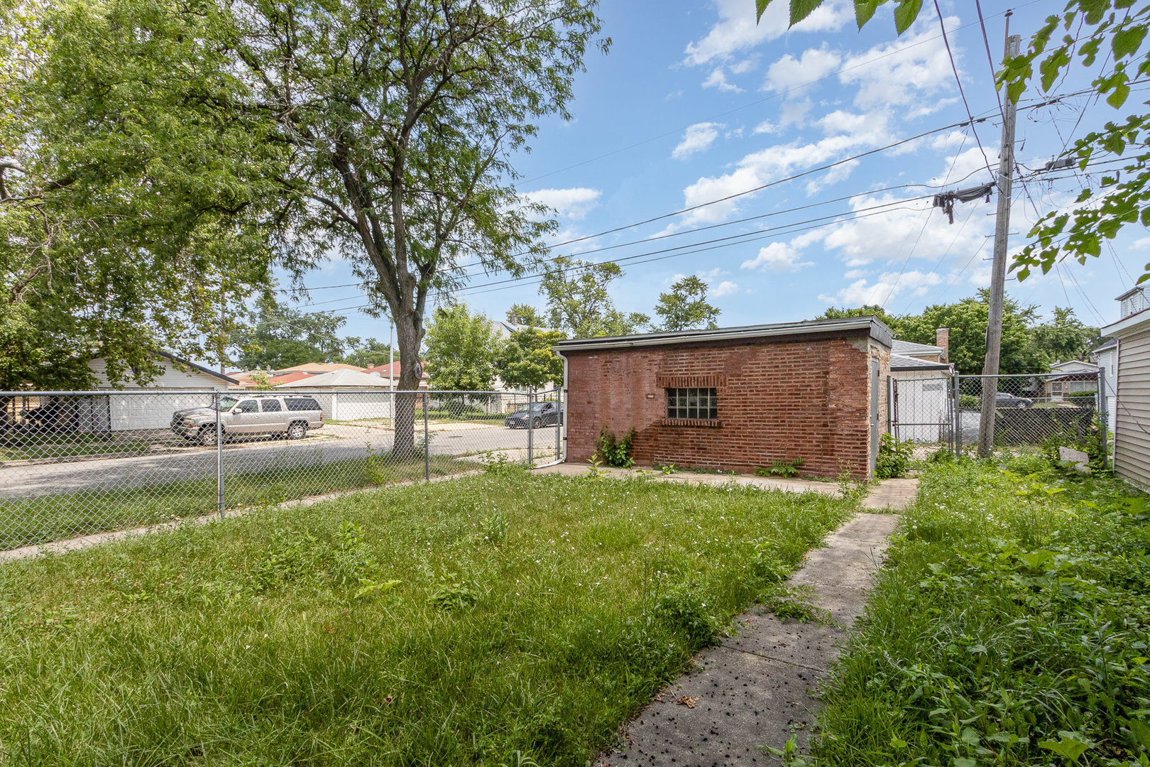 10001 S Wentworth Avenue, Chicago, IL 60628