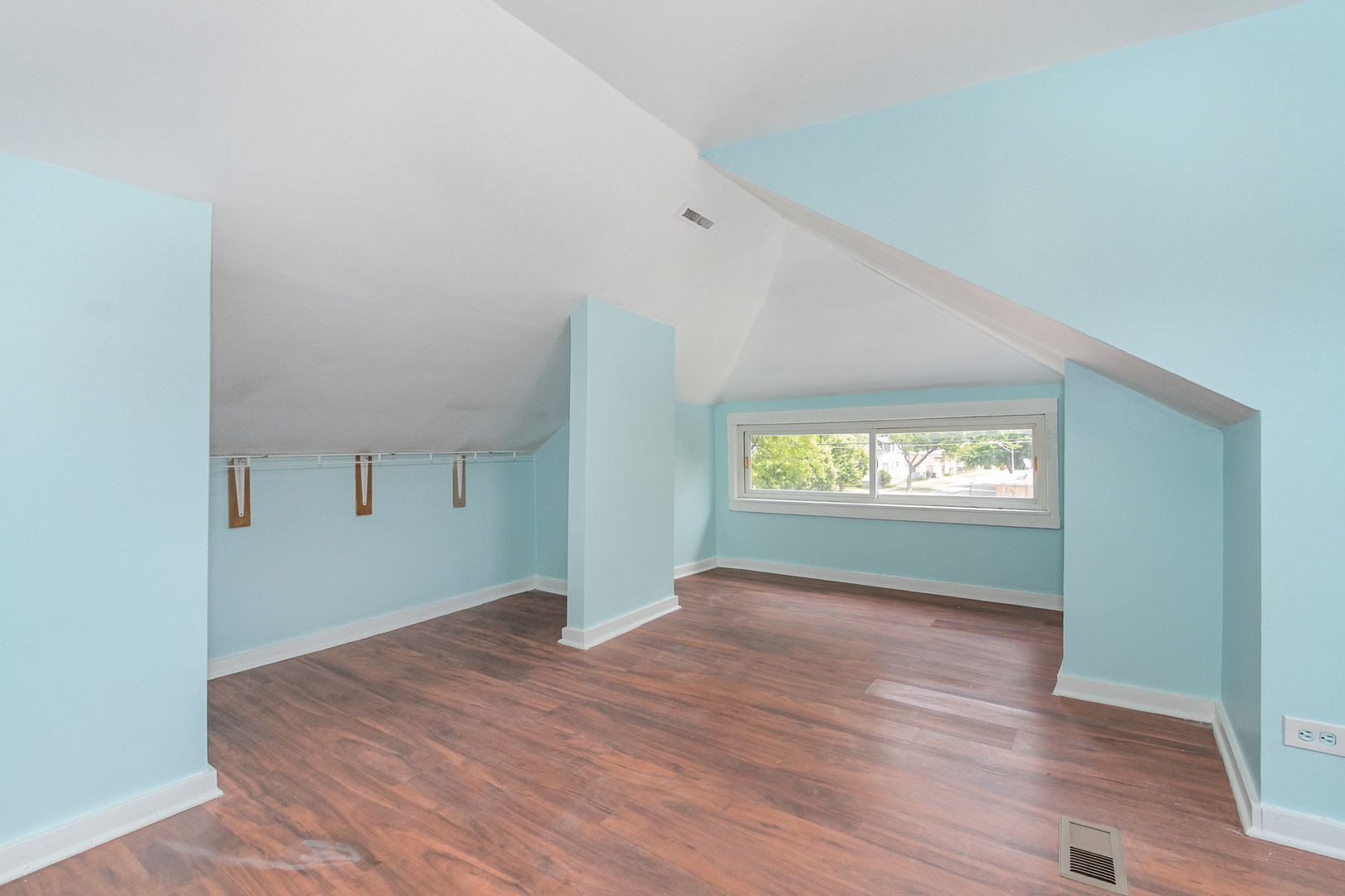 10001 S Wentworth Avenue, Chicago, IL 60628