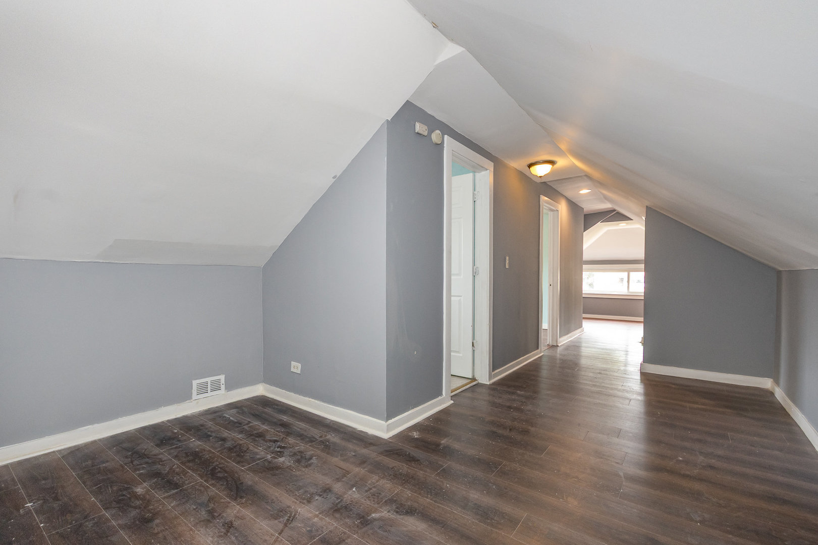 10001 S Wentworth Avenue, Chicago, IL 60628