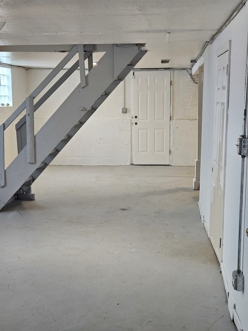 10101 S PERRY Avenue, Chicago, IL 60628