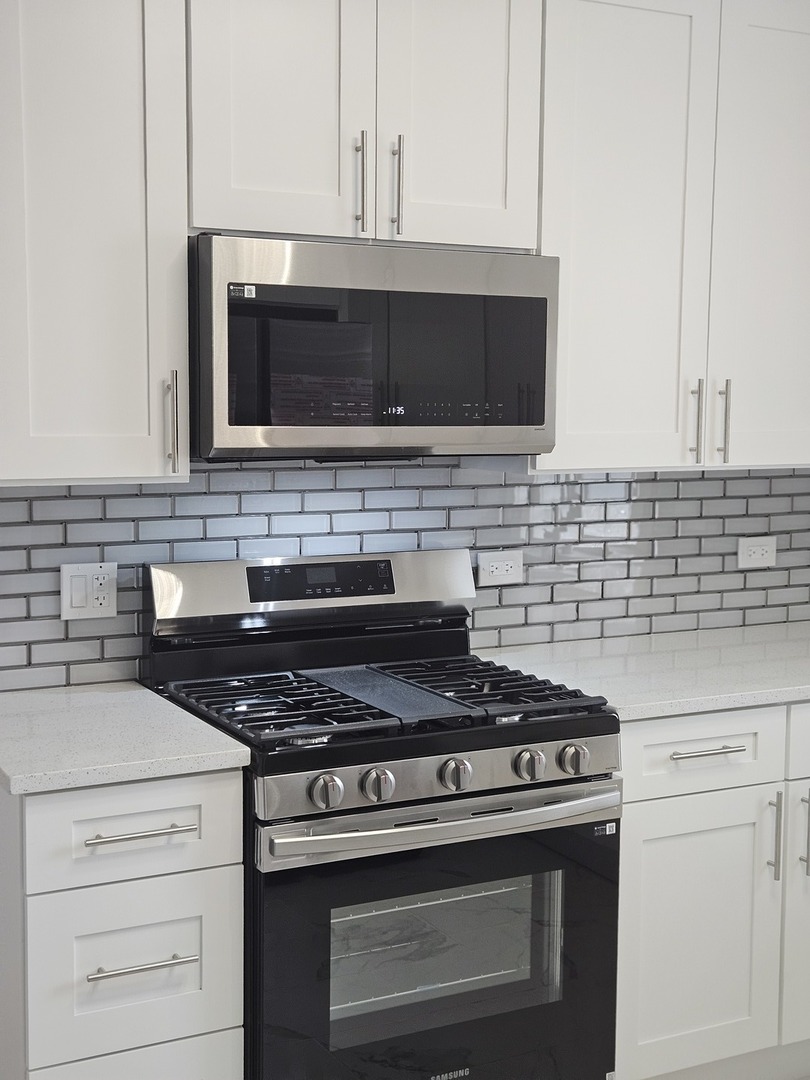 10101 S PERRY Avenue, Chicago, IL 60628